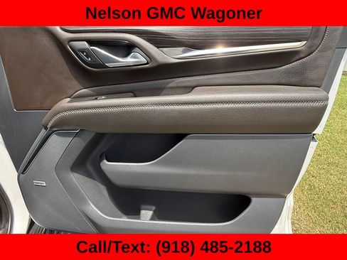 Used 2022 GMC Yukon Denali AWD/4WD image 14