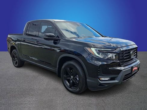 Used 2023 Honda Ridgeline Black Edition image 3