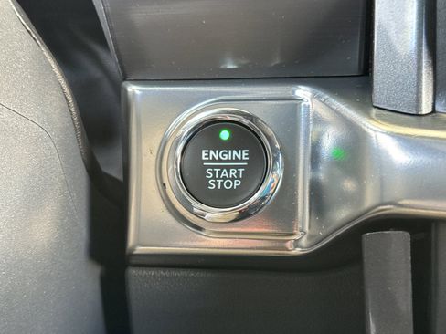 Used 2023 Ford F150 Lariat w/ Equipment Group 502A High AWD/4WD image 26