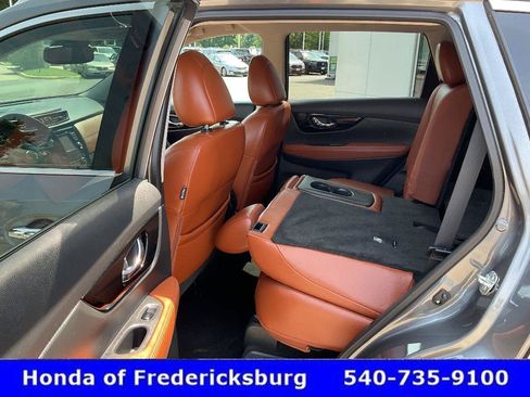 Used 2017 Nissan Rogue SL w/ SL Premium Package AWD/4WD image 28