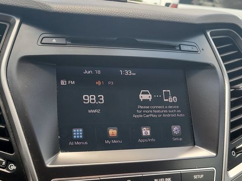 Used 2017 Hyundai Santa Fe SE w/ Cargo Package FWD image 19