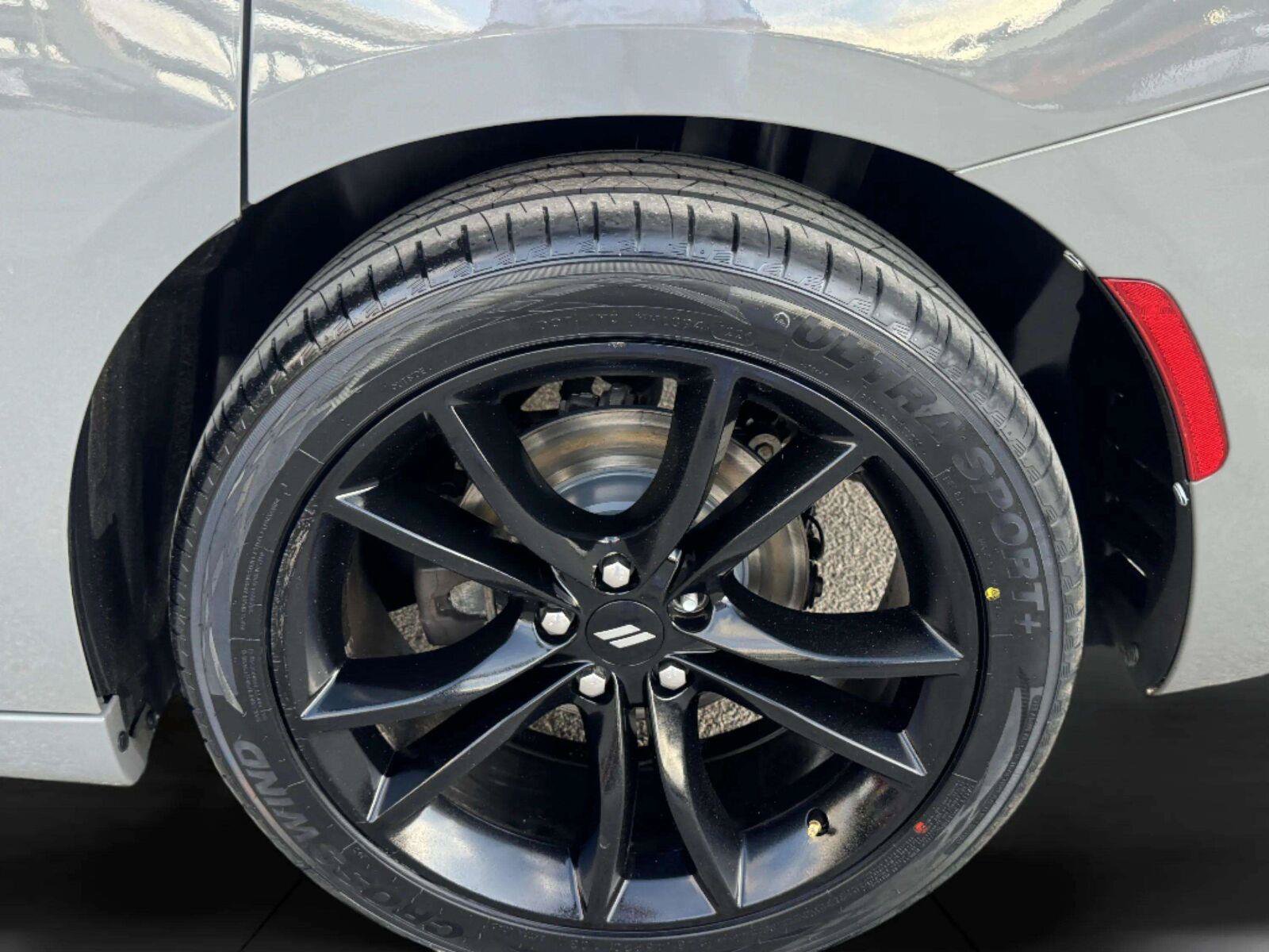 Used 2018 Dodge Charger SXT w/ Blacktop Package RWD image 49