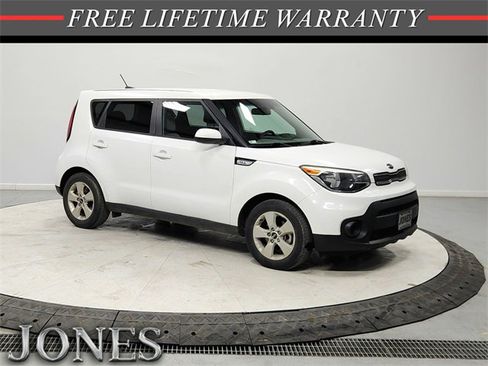 Used 2017 Kia Soul image 1