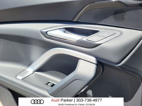 Used 2025 Audi Q5 Premium w/ Convenience Package AWD/4WD image 9