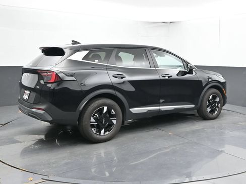 Used 2026 Kia Sportage LX AWD/4WD image 3