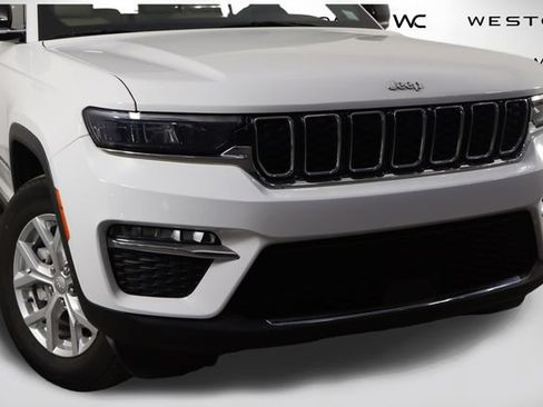 Used 2023 Jeep Grand Cherokee Limited w/ Trailer Tow Prep Group (B) AWD/4WD image 44