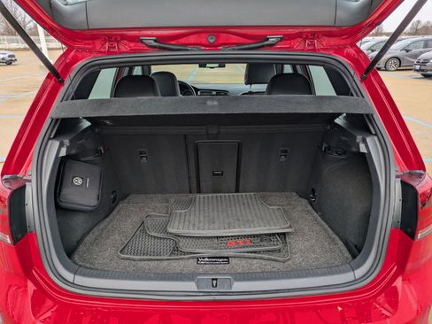 Used 2016 Volkswagen GTI SE w/ Driver Assistance Package image 28