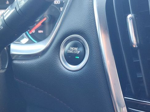 Used 2023 Chevrolet Traverse RS AWD/4WD image 8