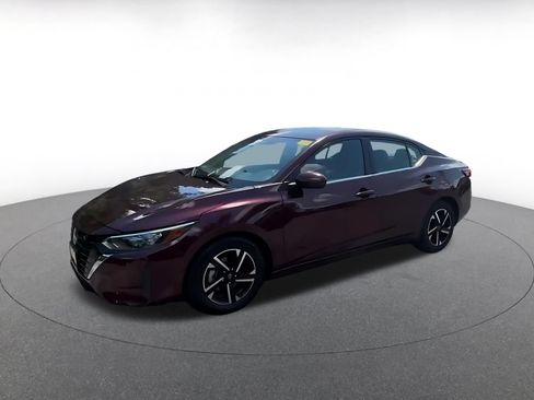 Used 2025 Nissan Sentra SV FWD image 8