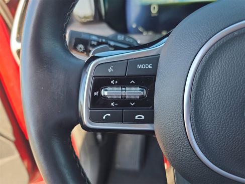 Used 2023 Kia Sorento SX Prestige image 24