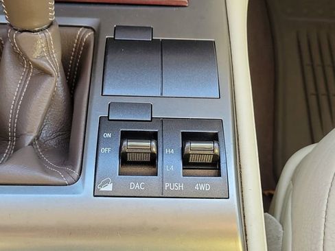 Used 2017 Lexus GX 460 460 image 31