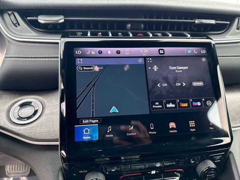 Used 2024 Jeep Grand Cherokee L Limited image 36