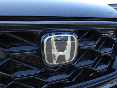 Used 2024 Honda CR-V Sport image 9