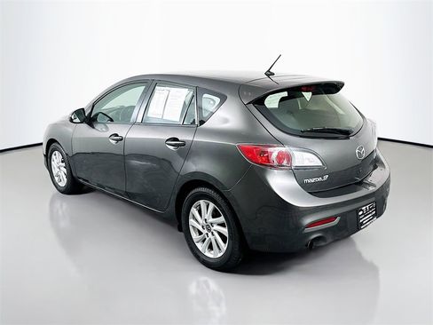 Used 2013 MAZDA MAZDA3 i Touring image 5