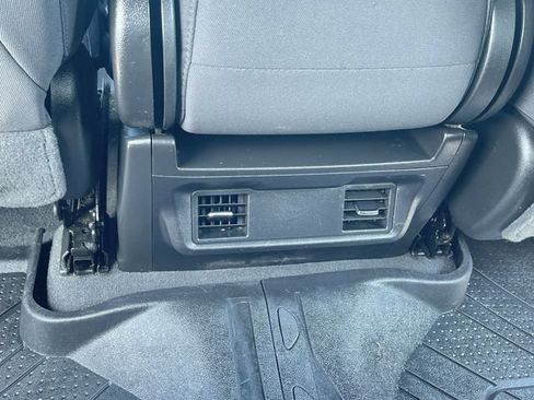 Used 2023 Chevrolet Silverado 1500 Custom AWD/4WD image 20