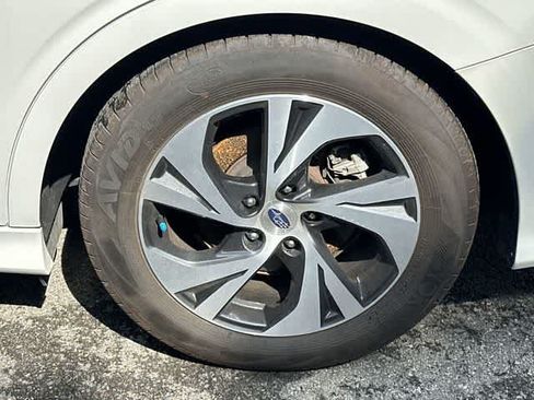 Used 2024 Subaru Legacy Premium AWD/4WD image 5