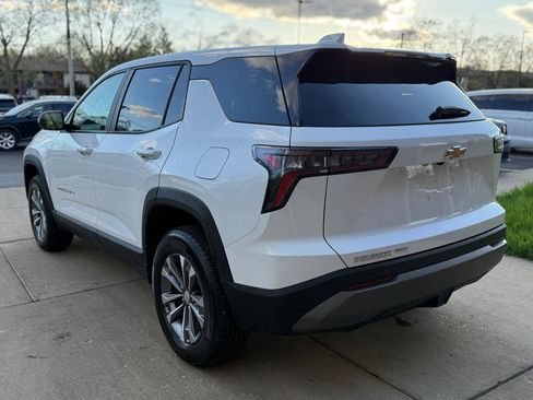 Used 2026 Chevrolet Equinox LT image 5