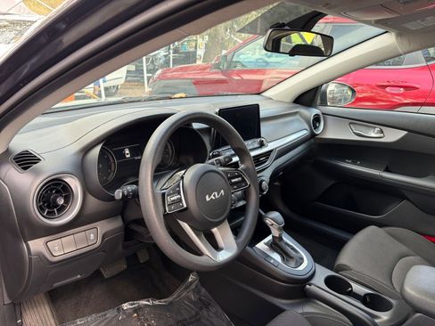 Used 2024 Kia Forte LXS image 29