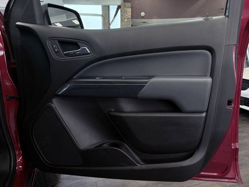 Used 2019 Chevrolet Colorado Z71 image 28