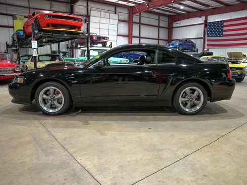 Used 2001 Ford Mustang GT RWD image 4