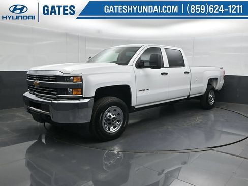 Used 2017 Chevrolet Silverado 3500 W/T AWD/4WD image 6