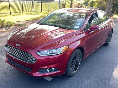 Used 2014 Ford Fusion SE w/ Equipment Group 202A image 1