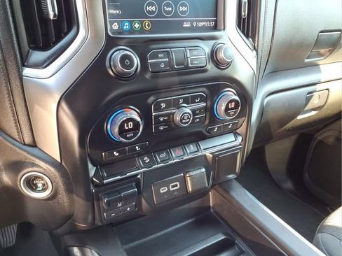 Used 2021 Chevrolet Silverado 1500 LT Trail Boss AWD/4WD image 6