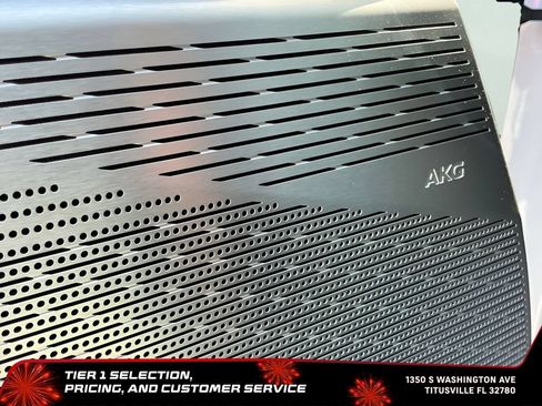 Used 2025 Cadillac Optiq Luxury 2 w/ LPO, Floor Liner Package AWD/4WD image 36