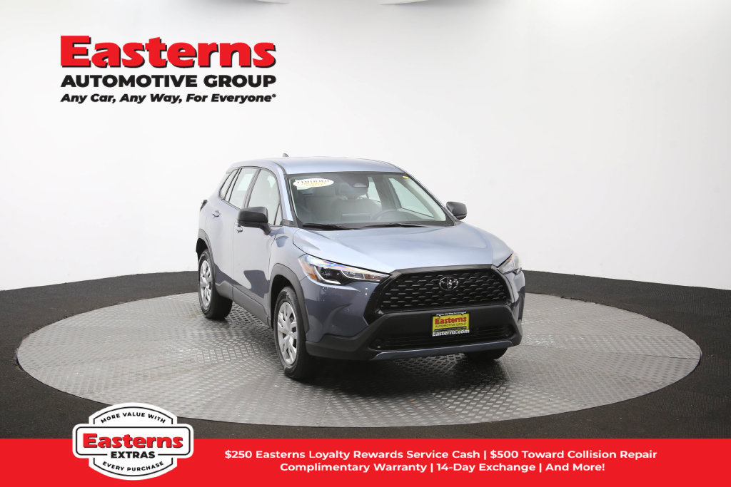 Used 2025 Toyota Corolla Cross L FWD image 50