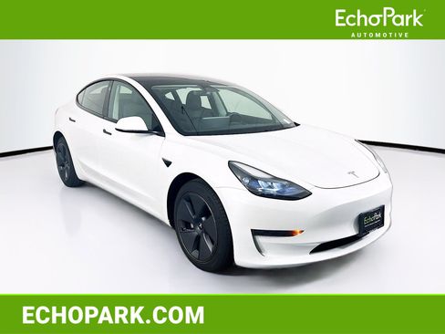 Used 2023 Tesla Model 3 Standard Range RWD image 1