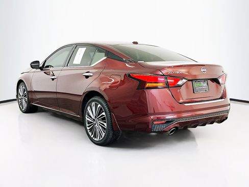 Used 2023 Nissan Altima 2.5 SL image 5