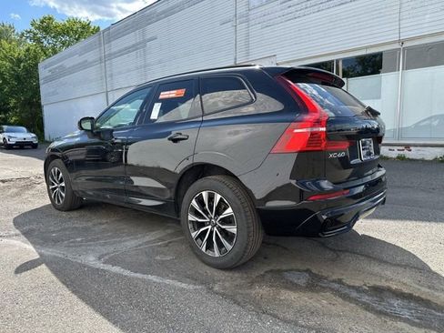 Certified 2025 Volvo XC60 B5 Core AWD/4WD image 2