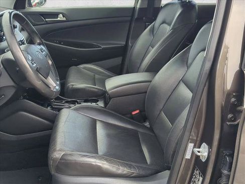 Used 2019 Hyundai Tucson Limited FWD image 15