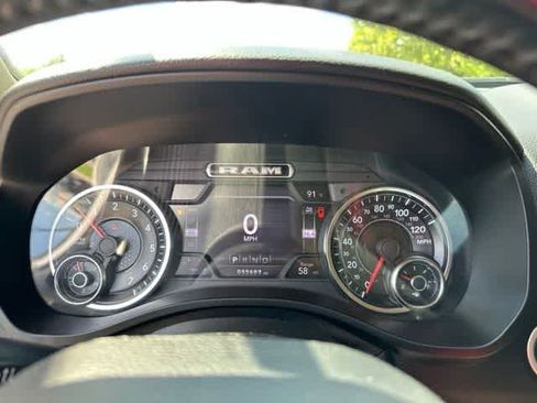 Used 2020 RAM 1500 Big Horn AWD/4WD image 13