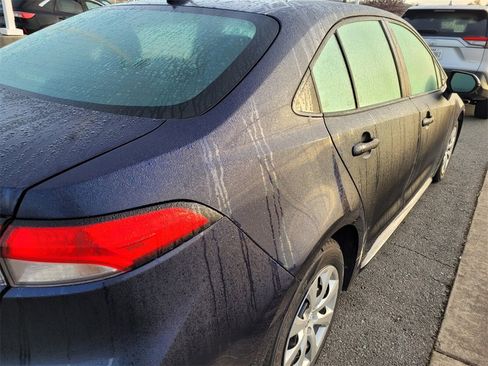 Used 2023 Toyota Corolla LE image 7