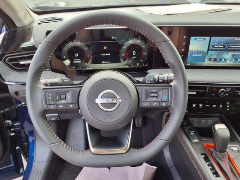 New 2025 Nissan Kicks SR image 12