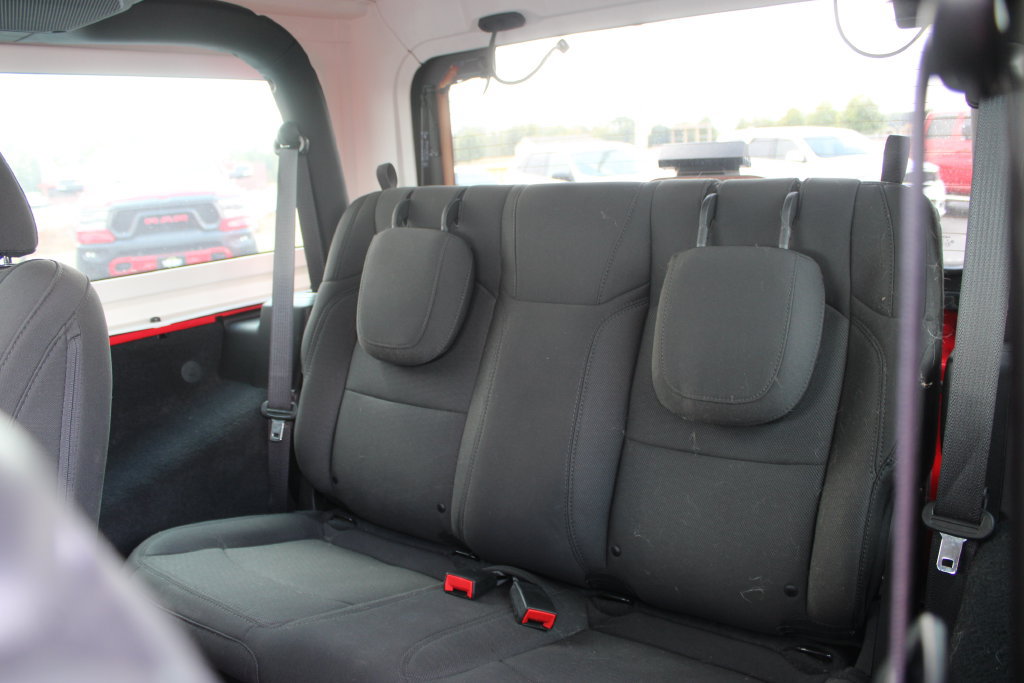 Used 2022 Jeep Wrangler Sport AWD/4WD image 19