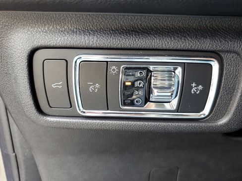 New 2025 Lincoln Corsair Reserve image 14