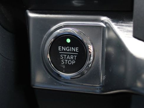 Used 2022 Ford F150 Lariat w/ Trailer Tow Package AWD/4WD image 14