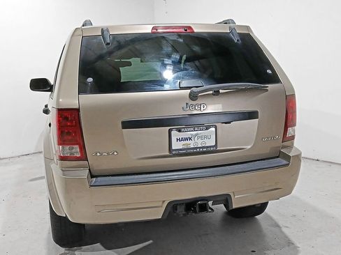 Used 2005 Jeep Grand Cherokee Laredo AWD/4WD image 5