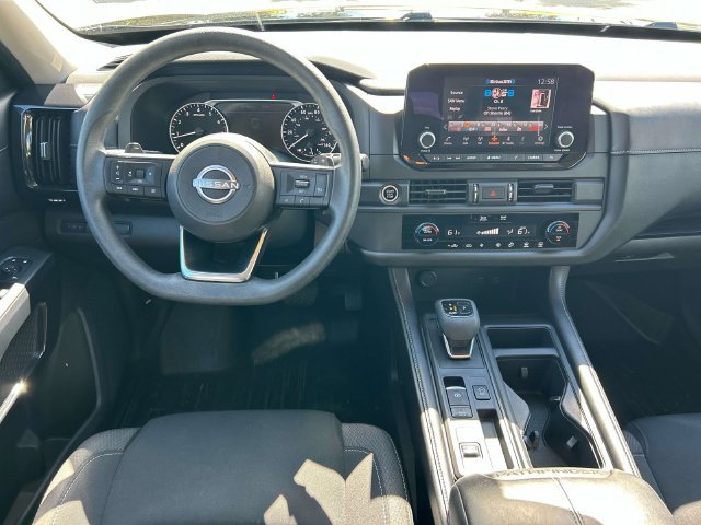 Certified 2024 Nissan Pathfinder S FWD image 14