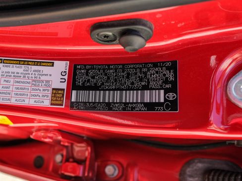 Used 2021 Toyota Prius Prime XLE image 53