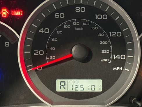 Used 2011 Subaru Impreza 2.5i image 17