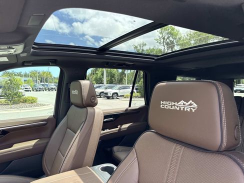 New 2026 Chevrolet Tahoe High Country w/ Sun And Tow Package AWD/4WD image 23