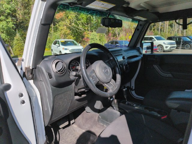 Used 2018 Jeep Wrangler Unlimited Sport AWD/4WD image 27