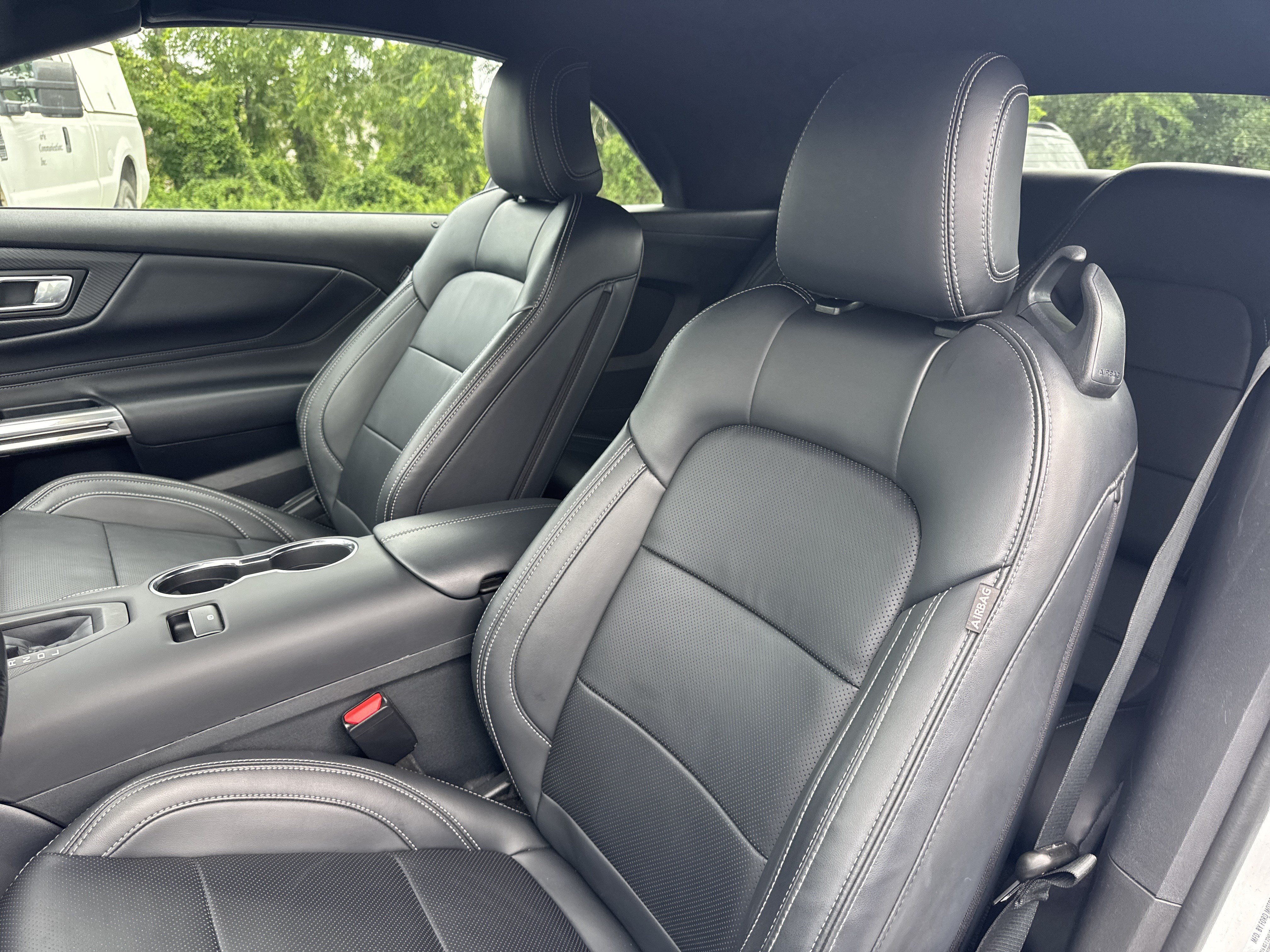 Used 2025 Ford Mustang Premium RWD image 7