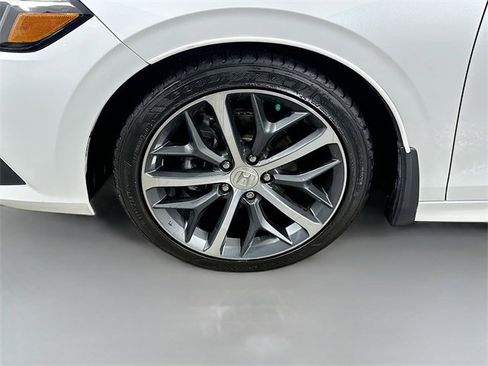 Certified 2024 Honda Civic Touring image 12