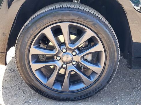 Used 2018 Jeep Grand Cherokee High Altitude AWD/4WD image 11