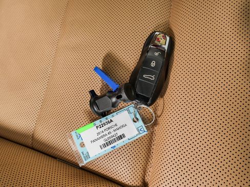 Used 2016 Porsche Panamera 4S AWD/4WD image 28