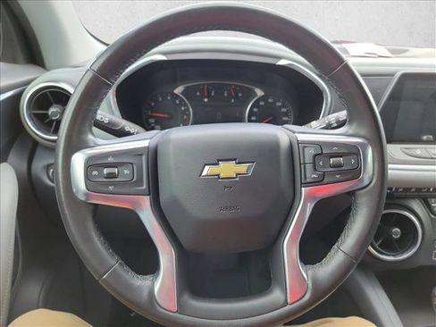 Used 2020 Chevrolet Blazer LT FWD image 19